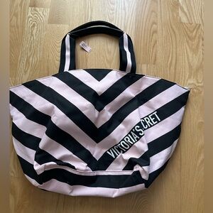 NWT Victoria's Secret Chevron Pink and Black Tote